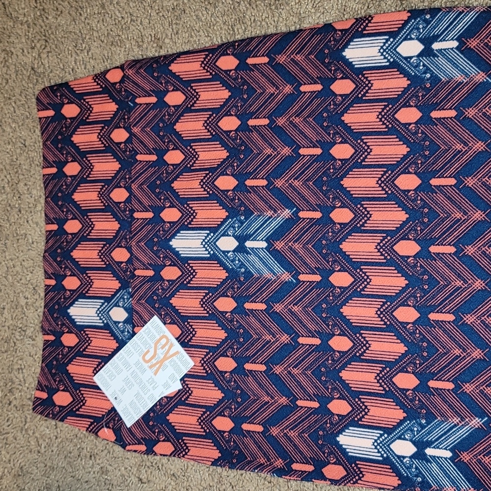 Xs LuLaRoe Cassie skirt